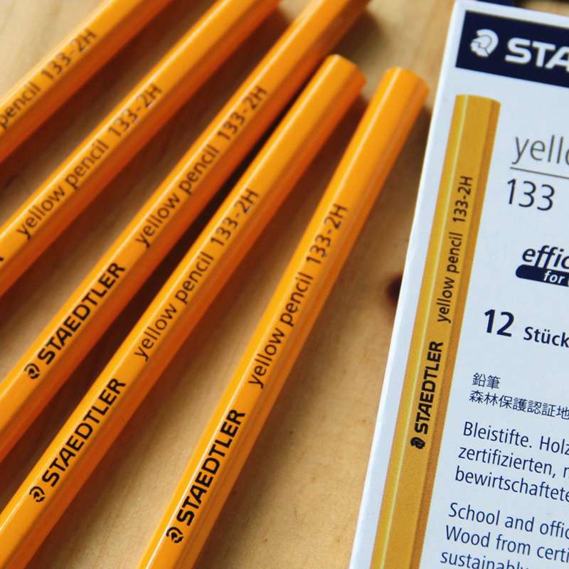 德国施德楼STAEDTLER 133 黄杆铅笔 小学生儿童HB 12支盒装